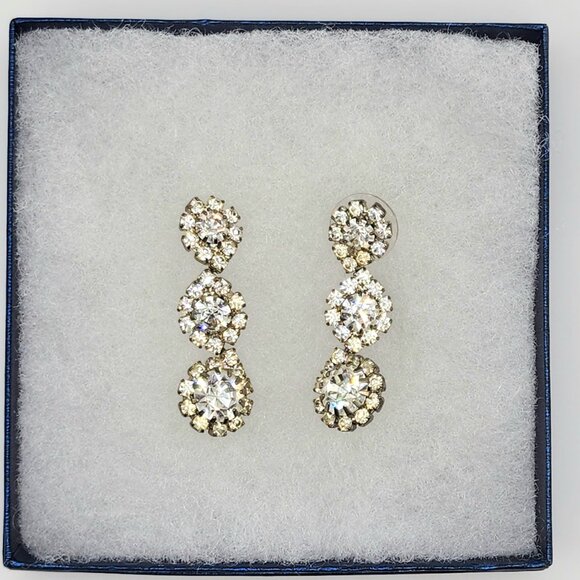 Stunning Clear Rhinestone Cluster Drop Statement Bridal Earrings - Picture 2 of 8